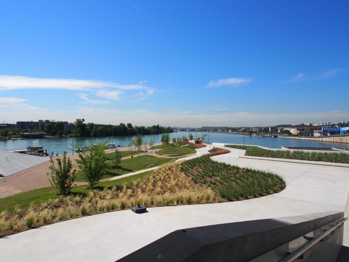 Апартаменты Lyon Confluence - Duplex Au Calme Avec Parking Prive En Option Экстерьер фото